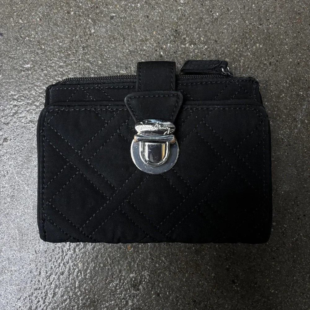 Vera‎ Bradley Wallet Womens One Size Black Quilted Turnlock ID Card Holder